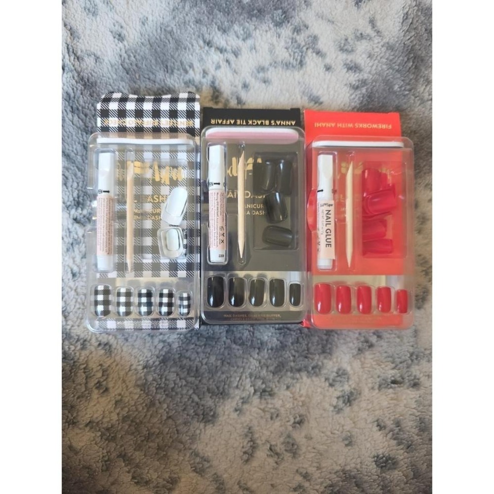 Red Aspen Partial Sets For Mixed Manis